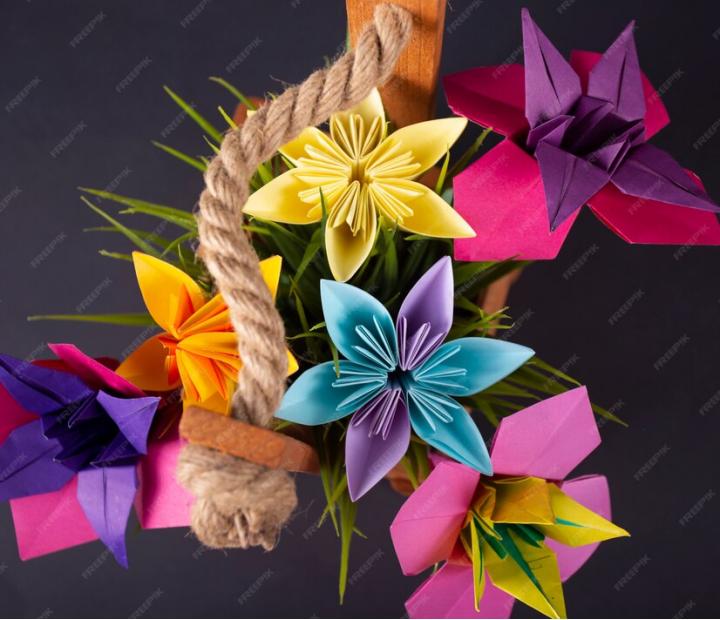 Origami floral. Color y elegancia en el centro de tu mesa