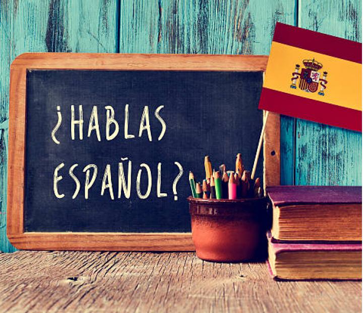 Taller de Cáritas de Alfabetización y Cultura Española