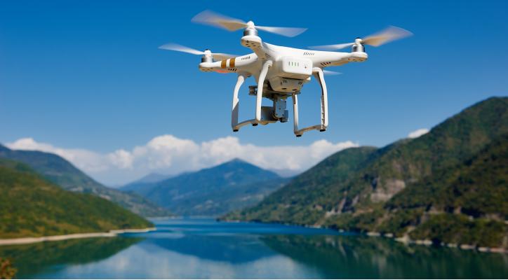 Drones. Pilotaje y preparación para examen oficial de AESA. 