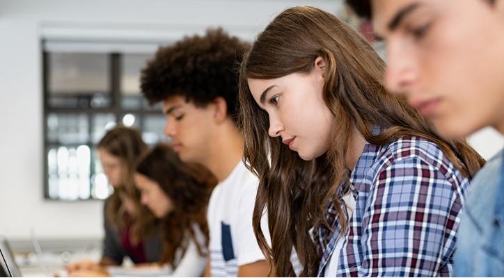 La universidad y su entorno laboral. Diseña tu futuro